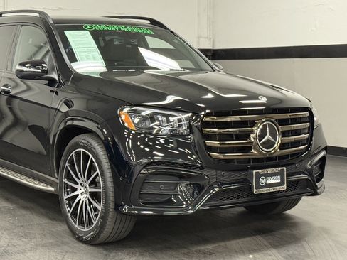 Certified 2026 Mercedes-Benz GLS 580 4MATIC image 3