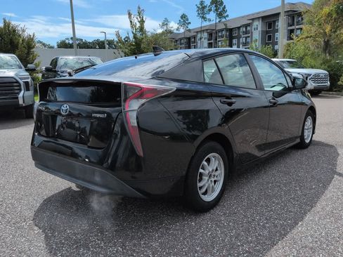 Used 2016 Toyota Prius Four FWD image 6