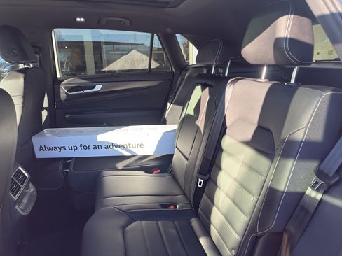 New 2026 Volkswagen Atlas Cross Sport SEL R-Line image 14