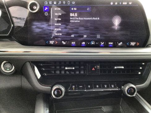 Used 2025 Chevrolet Tahoe LT image 13