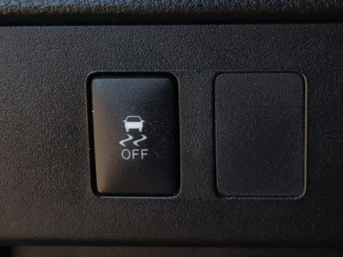 Used 2020 Toyota Tacoma SR5 image 22