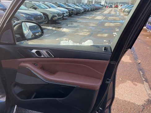 Used 2019 BMW X5 xDrive40i w/ Premium Package 2 image 17