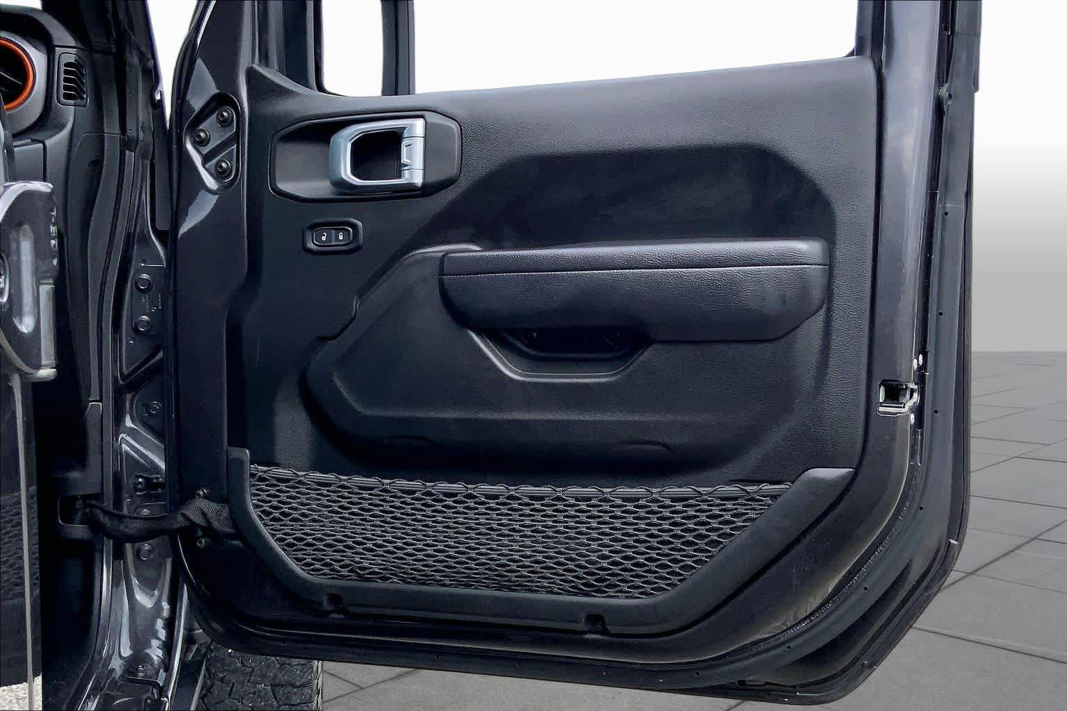 Used 2022 Jeep Gladiator Mojave w/ Dual Top Group AWD/4WD image 22