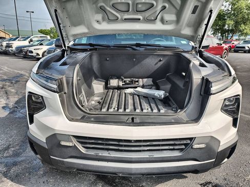 Used 2024 Chevrolet Silverado EV W/T AWD/4WD image 27