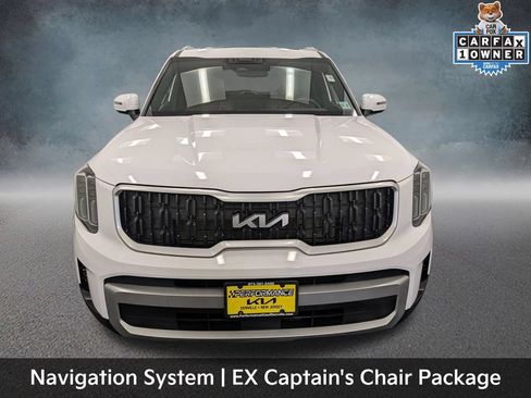Certified 2024 Kia Telluride EX w/ EX Captain's Chair Package AWD/4WD image 2