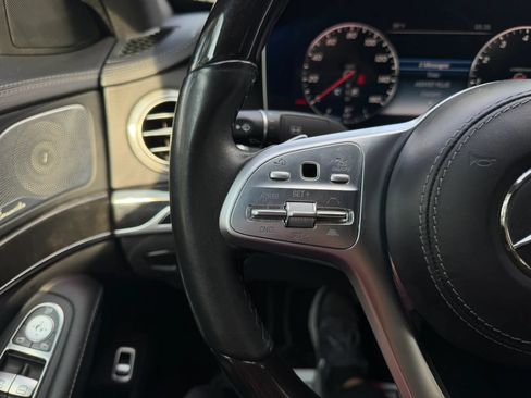 Used 2018 Mercedes-Benz S 560 Sedan image 23