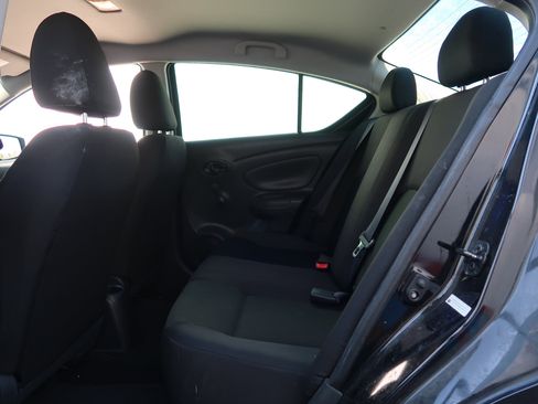 Used 2018 Nissan Versa S image 29