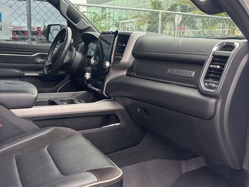 Used 2024 RAM 1500 Laramie AWD/4WD image 11
