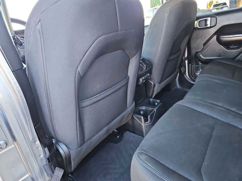 Used 2020 Jeep Gladiator Sport w/ Quick Order Package 24S image 19