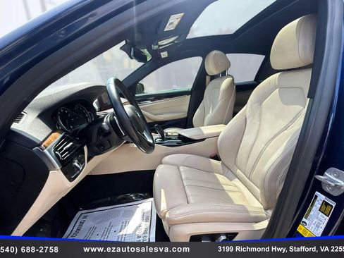 Used 2019 BMW 530i w/ Premium Package RWD image 13