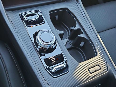 New 2026 Jeep Cherokee Limited image 30