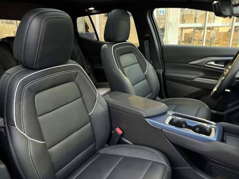 Used 2025 Chevrolet Equinox EV LT w/ Convenience Package II FWD image 11