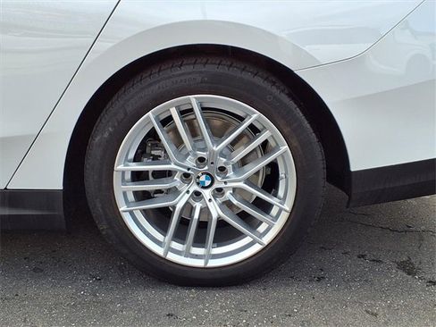 Used 2025 BMW 530i xDrive image 7