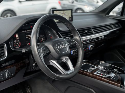 Used 2018 Audi Q7 3.0T Premium Plus w/ Premium Plus Package image 18