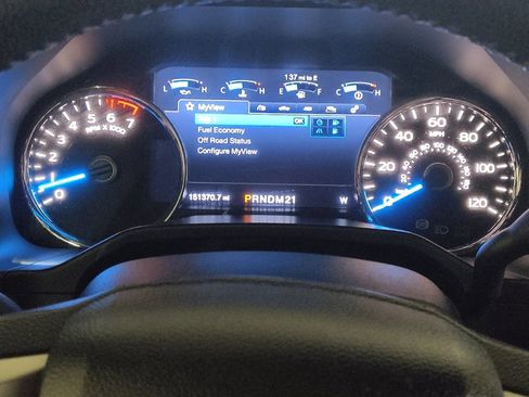 Used 2015 Ford F150 Lariat RWD image 23