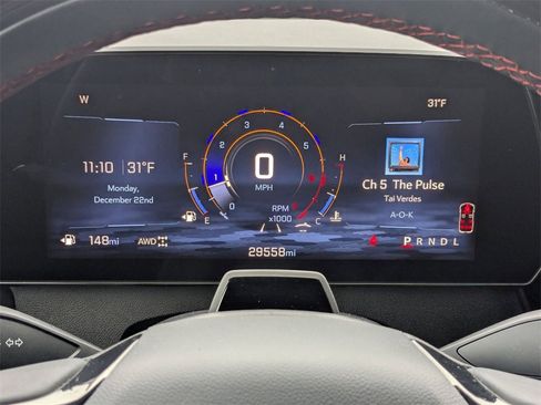 Used 2024 Chevrolet Traverse RS image 15