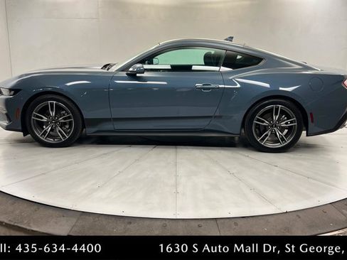 Used 2024 Ford Mustang Coupe RWD image 2