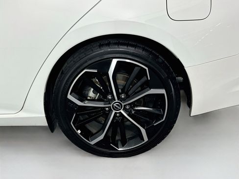 Used 2024 Nissan Altima 2.5 SR FWD image 11