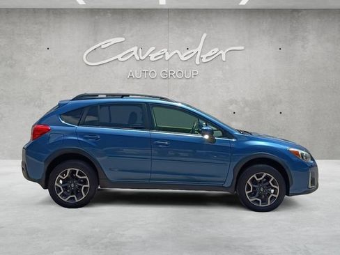 Used 2017 Subaru Crosstrek 2.0i Premium AWD/4WD image 17