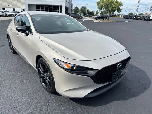 Used 2025 MAZDA MAZDA3 s Sport FWD image 4