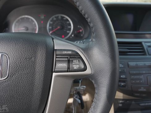 Used 2010 Honda Accord EX-L image 14