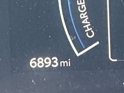 Used 2025 Toyota Camry LE image 31