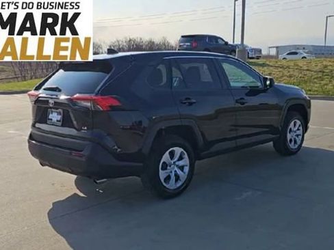 Used 2025 Toyota RAV4 LE image 8