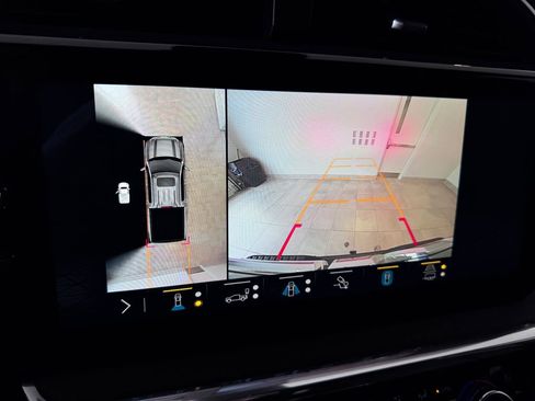 Used 2023 GMC Sierra 1500 Denali w/ Technology Package image 18