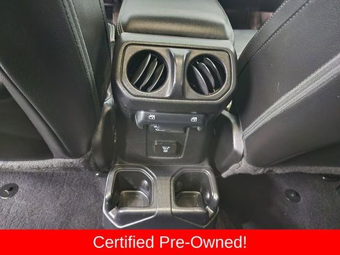 Certified 2021 Jeep Gladiator Overland w/ Popular Equipment Package AWD/4WD image 24