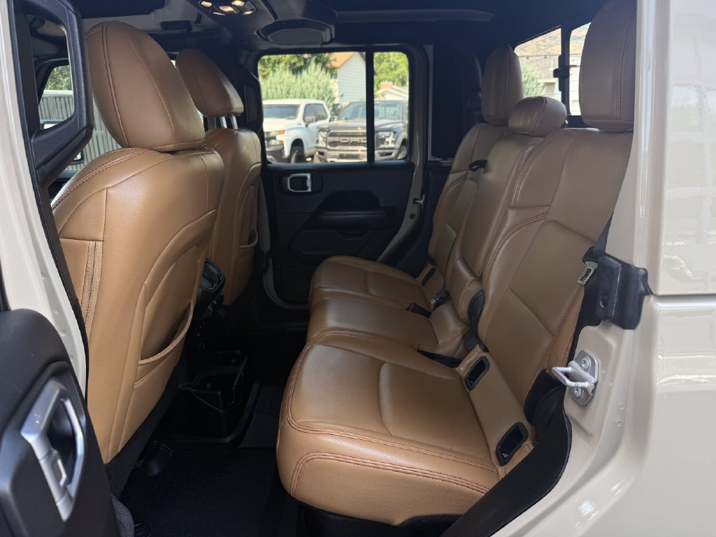 Used 2020 Jeep Gladiator Rubicon AWD/4WD image 33