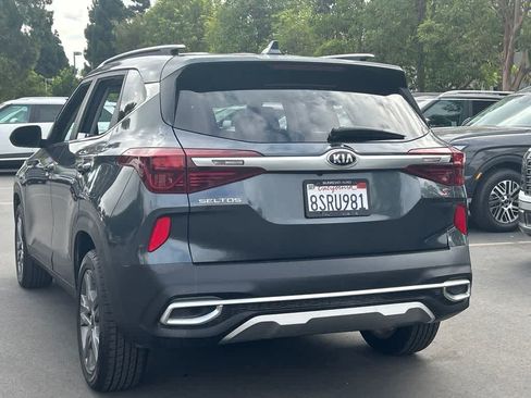 Used 2021 Kia Seltos S FWD image 2