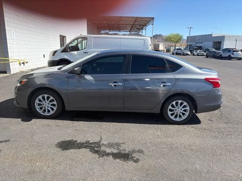 Used 2018 Nissan Sentra SV FWD image 2