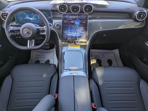 New 2026 Mercedes-Benz GLC 300 image 2