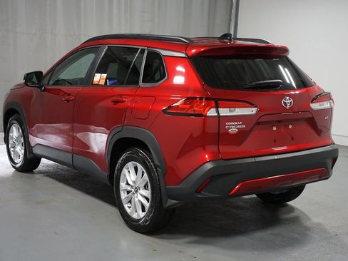 Certified 2025 Toyota Corolla Cross LE image 6