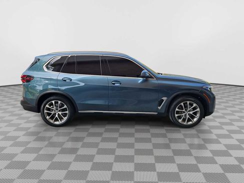Used 2024 BMW X5 xDrive40i w/ Premium Package image 9