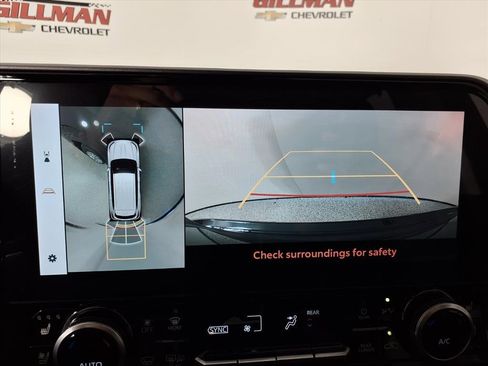 Used 2025 Toyota Highlander Limited image 10