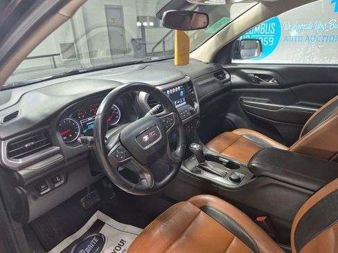 Used 2018 GMC Acadia SLT image 9