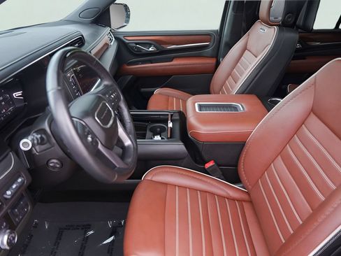 Used 2023 GMC Yukon Denali Ultimate AWD/4WD image 11
