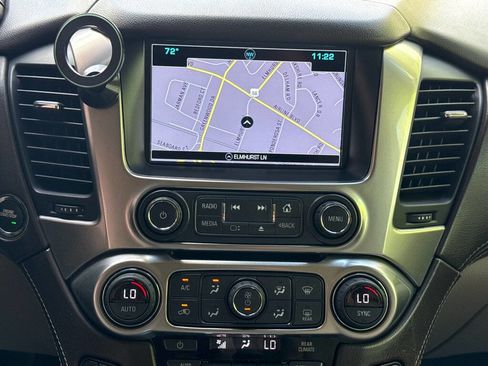 Used 2019 Chevrolet Suburban LT image 21