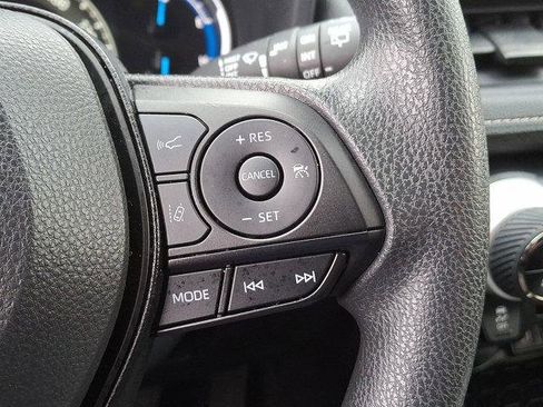 Certified 2025 Toyota RAV4 XLE AWD/4WD image 20