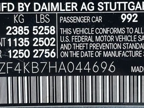 Used 2017 Mercedes-Benz E 300 4MATIC image 43