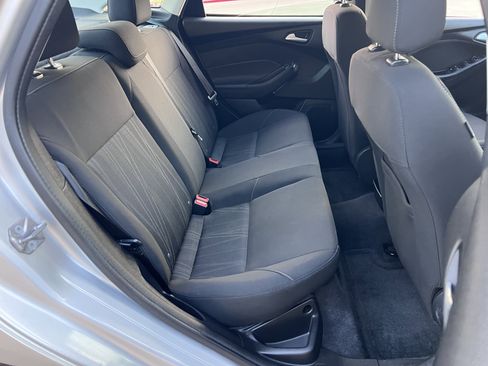Used 2018 Ford Focus SE image 14