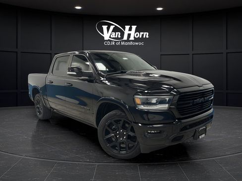 Used 2022 RAM 1500 Laramie AWD/4WD image 1