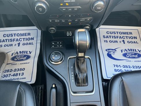 Used 2019 Ford Ranger Lariat w/ Equipment Group 501A Mid image 17