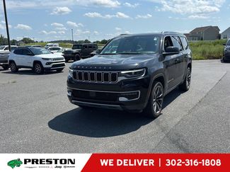 Used 2022 Jeep Wagoneer Series III w/ Premium Group I AWD/4WD video 1