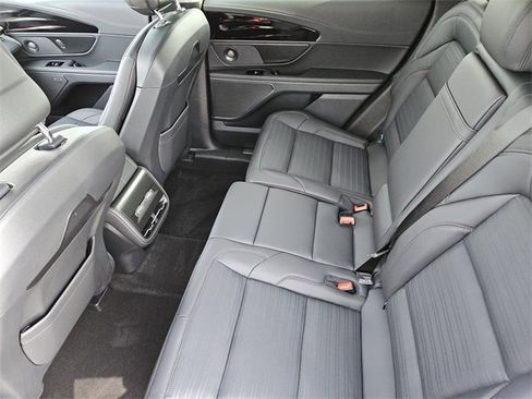 New 2026 Lincoln Nautilus Reserve w/ Jet Appearance Package image 28