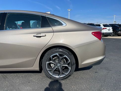 Used 2023 Chevrolet Malibu LT FWD image 35