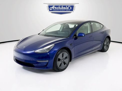 Used 2022 Tesla Model 3 Long Range AWD/4WD image 3