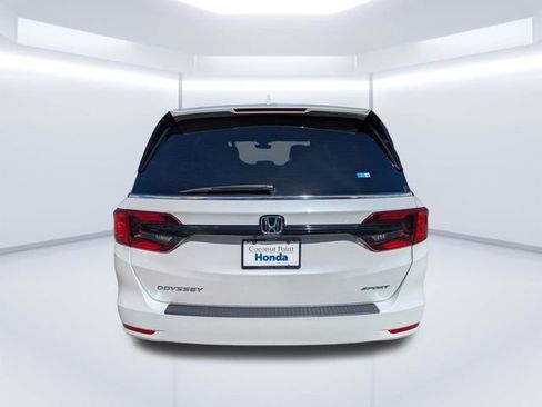 Used 2023 Honda Odyssey Sport image 5