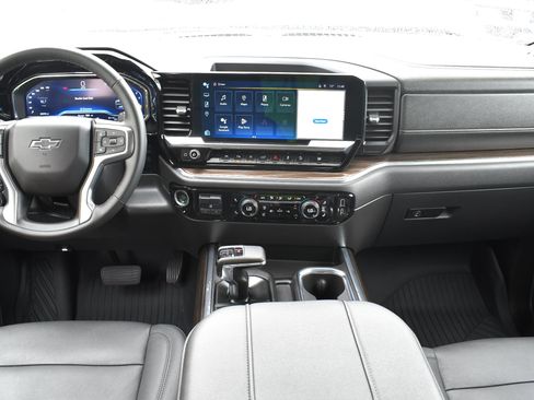 Used 2023 Chevrolet Silverado 1500 LT Trail Boss w/ LT Trail Boss Premium Package image 20